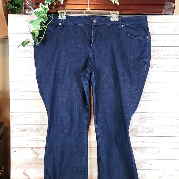 Torrid Trousers, 0317, women's, slim boot jeans, dark wash, casual, Sz 20R - Picture 11 of 15